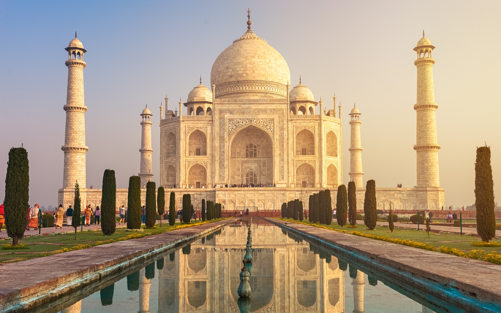 Agra Fort Visit Bus